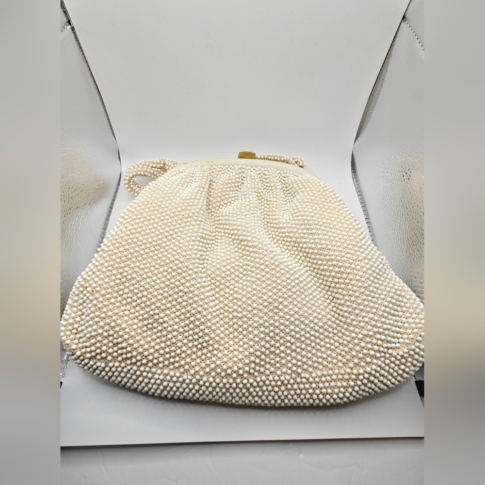 Corde Bead by Lumured Ivory Evening Purse With Clasp Closure Vintage Beaded